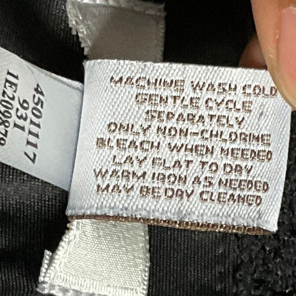 Chico's‎ Black Lace Pencil Skirt Lined Career Office Party Elegant Size 2.5 - Picture 6 of 10